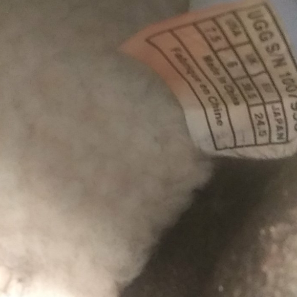 UGG AUSTRALIAN (Size 7.5) Women's - Picture 7 of 7